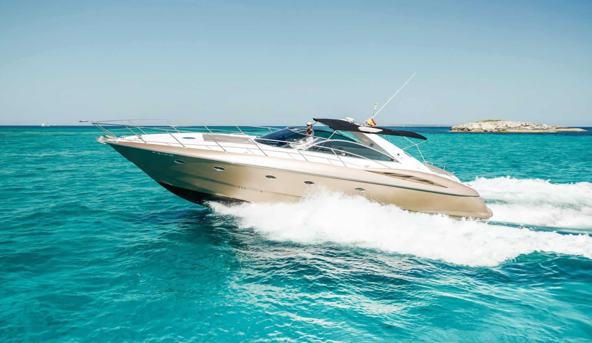Sunseeker Camargue 50 cruising Ibiza